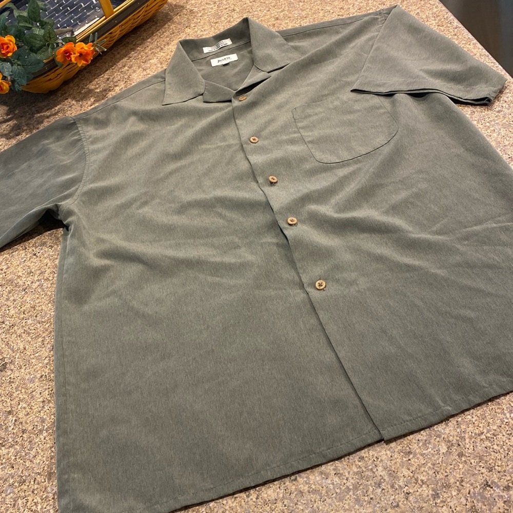 Pavo by Lastrada Men’s Short Sleeve Large Polyester Green Shirt Buttons